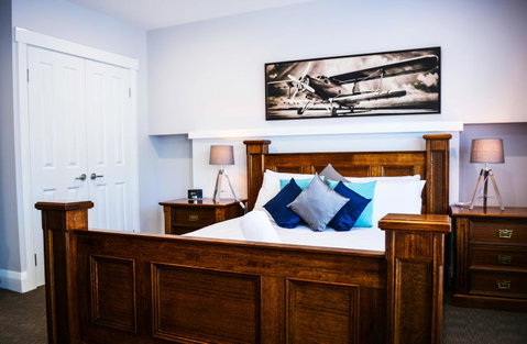 Heathfield Apartments - E Caravan Parks 8