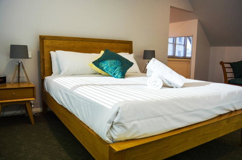 Heathfield Apartments - E Caravan Parks 12