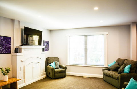 Heathfield Apartments - E Caravan Parks 13
