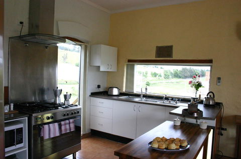 Cherry Top Farmstay - Boutique Eco Village - E Caravan Parks 30