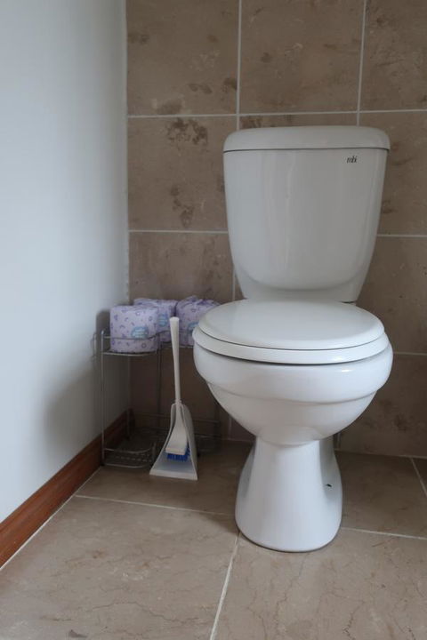 Cherry Top Farmstay - Boutique Eco Village - E Caravan Parks 1