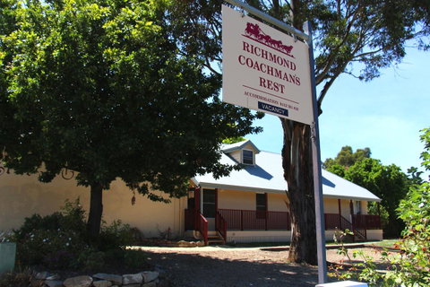 Richmond Coachmans Rest - E Caravan Parks 10
