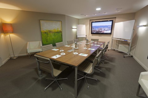 Mantra Collins Hotel - E Caravan Parks 2