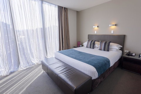 Mantra Collins Hotel - E Caravan Parks 13