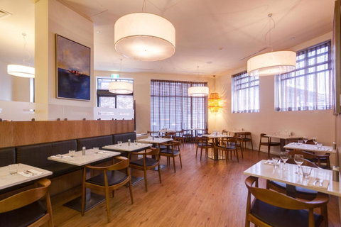 Mantra Collins Hotel - E Caravan Parks 11