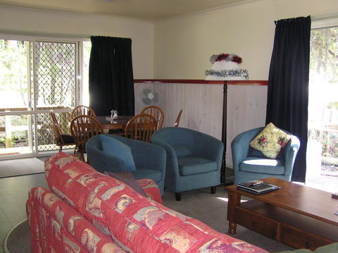 The Crays Accommodation - E Caravan Parks 32