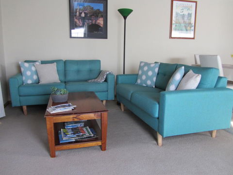 Elm Trees Accommodation @ Ross - E Caravan Parks 11