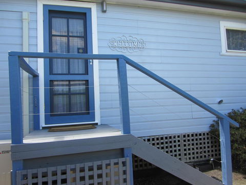 Elm Trees Accommodation @ Ross - E Caravan Parks 4