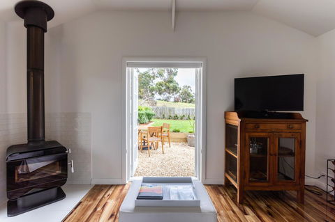 A Cottage In Richmond - E Caravan Parks 4