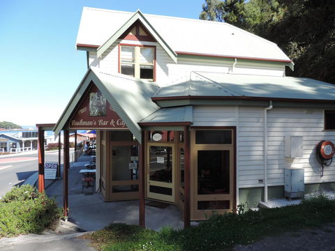 Bushman's Cafe - E Caravan Parks 0