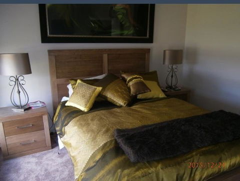 Euphoria House - E Caravan Parks 15