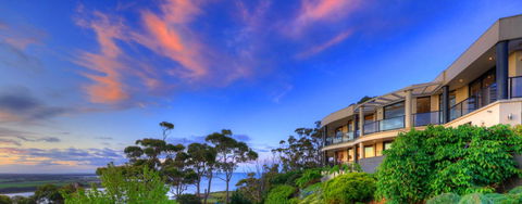 Sheer Pleasure Accommodation - E Caravan Parks 24