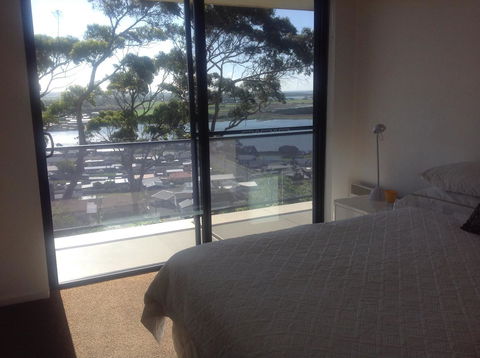 Sheer Pleasure Accommodation - E Caravan Parks 4