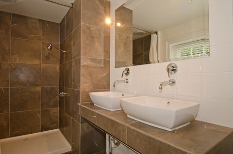 Cleburne Homestead - E Caravan Parks 11