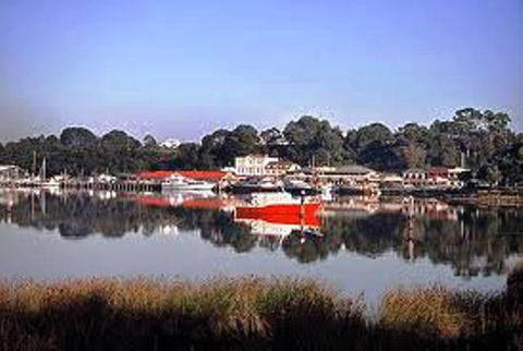 Aldermere Estate Luxury Apartments - E Caravan Parks 9
