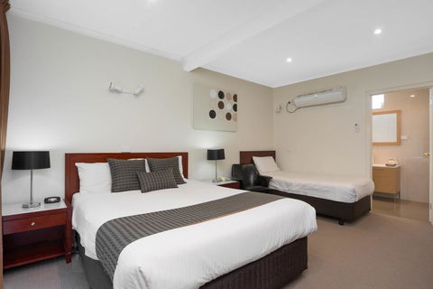 New Crossing Place Motel - E Caravan Parks 3