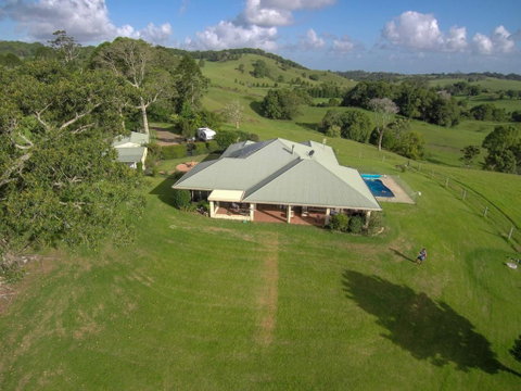 Newyan @ Maleny - E Caravan Parks 1
