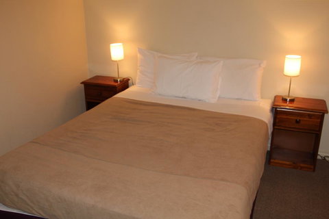 Nireeda Apartments On Clare - E Caravan Parks 3