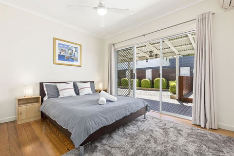 North Haven Lovely Coastal Beach House, Private Garden, Walk To Beach And Village - E Caravan Parks 1