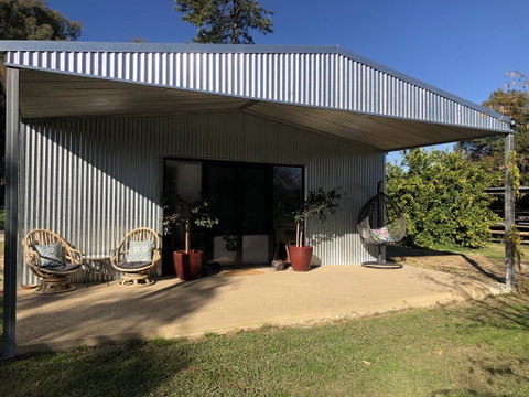 Oak Lane Guest House & Farm Stay - E Caravan Parks 2