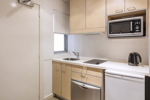 Oaks Broome Hotel - E Caravan Parks 2
