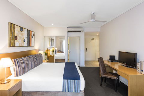 Oaks Broome Hotel - E Caravan Parks 3