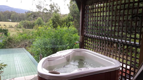 Oaktree Guest House - E Caravan Parks 3