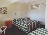 Book Peak Hill Accommodation Vacations E Caravan Parks E Caravan Parks