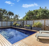 Ocean Luxe Retreat Luxury House with pool tennis court fireplace walk to beach