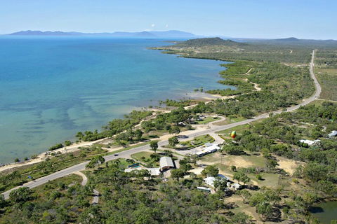 Ocean View Motel Bowen - E Caravan Parks 1