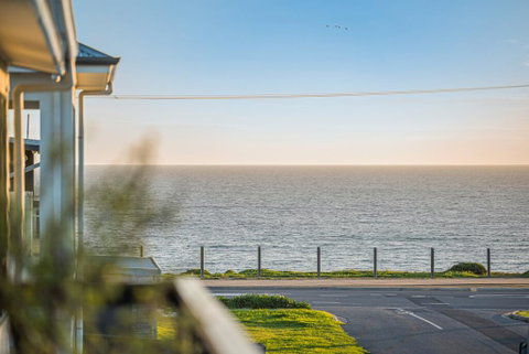 Oceans Eight - E Caravan Parks 1