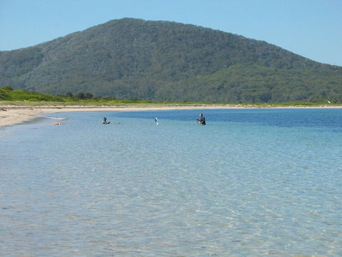One Street From Main Beach - E Caravan Parks 3