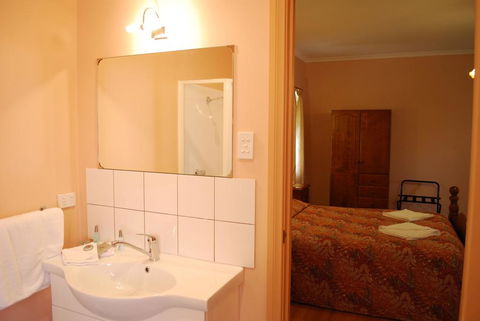 Osteria Sanso B&B - E Caravan Parks 3