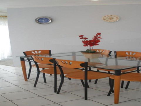 Ourimbah - Across From The Local Rock Pools - E Caravan Parks 1