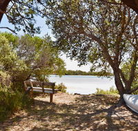 Oystercatcher - On the banks of the lagoon - E Caravan Parks