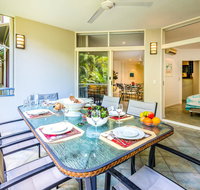 Palm Cove Holiday Apartment - E Caravan Parks