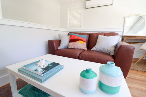 Palms Studio Apartment At Raffetys Resort - E Caravan Parks 3