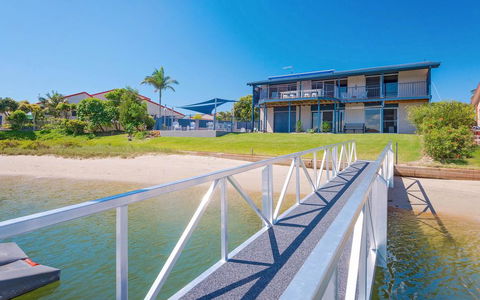 Pandanus - E Caravan Parks 0
