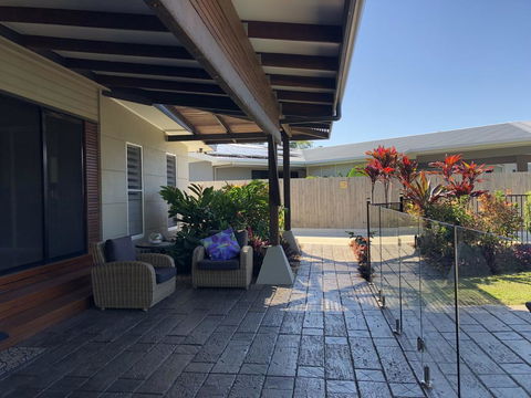 Paradise Retreat - E Caravan Parks 2