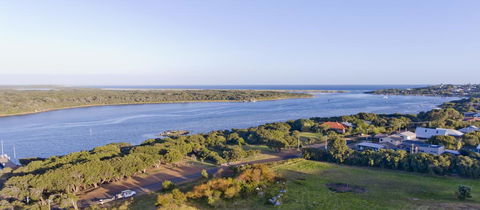 Paradise View - E Caravan Parks 2