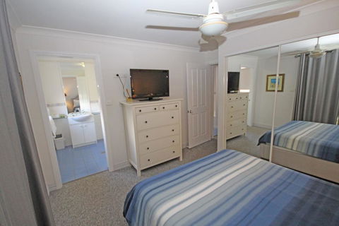 Paradise Waters - No. 13 - E Caravan Parks 1