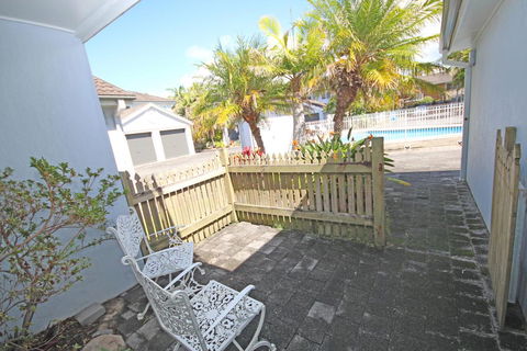 Paradise Waters - No. 13 - E Caravan Parks 2