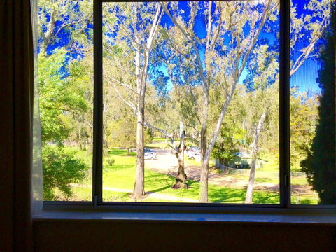 Parkview Motor Inn - E Caravan Parks 2