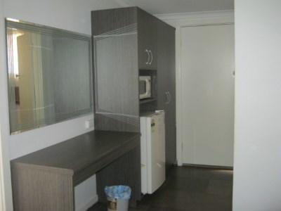 Parkway Motel - E Caravan Parks 2