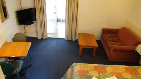 Pathfinder Motel - E Caravan Parks 2