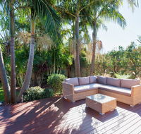 Pawprints 123 Bagnalls Beach Road - E Caravan Parks
