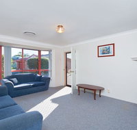 Peaceful Quiet and so close to the beach - E Caravan Parks