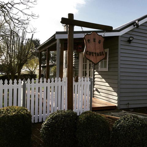 Peg Cottage - E Caravan Parks 3