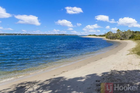 Peninsula Court 6 - E Caravan Parks 2