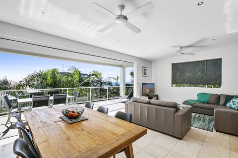 Perfect Getaway, Sunshine Beach - E Caravan Parks 0